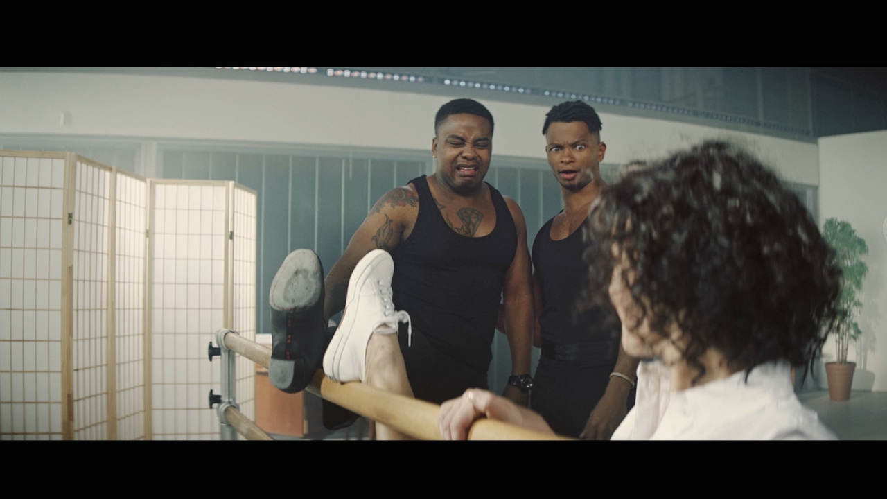 Musta Barbaari – Eilen me naura ft. Seksikäs Suklaa | Tanssii Tähtien Kanssa | MTV3