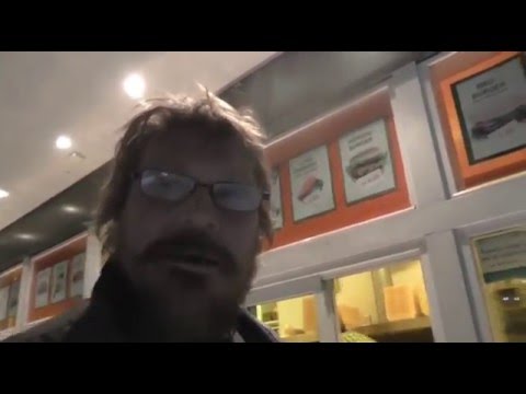 TESTISSÄ MM. KARHULAN NAKKIKIOSKI JA BAARIKIERROS