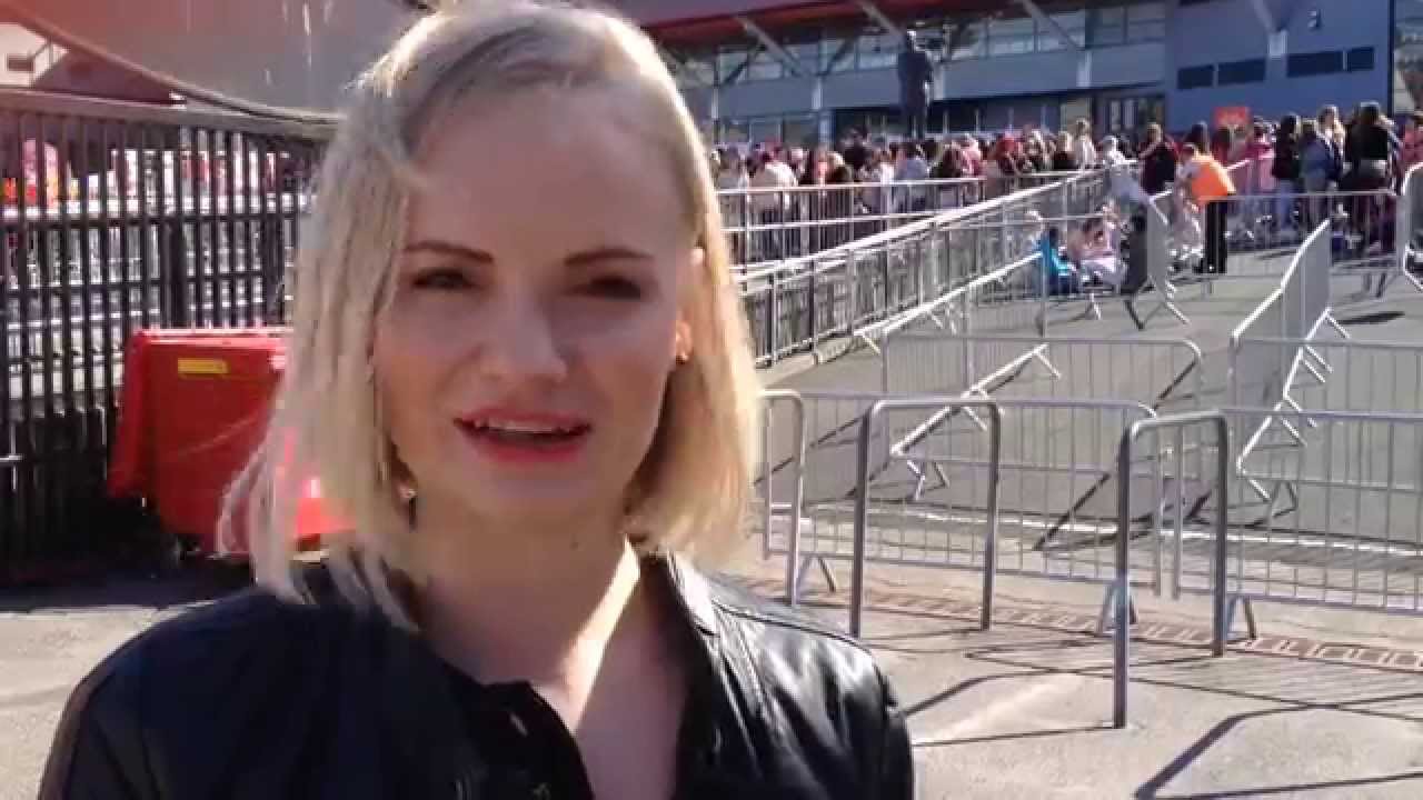 StaraTV: One Direction Cardiffissa