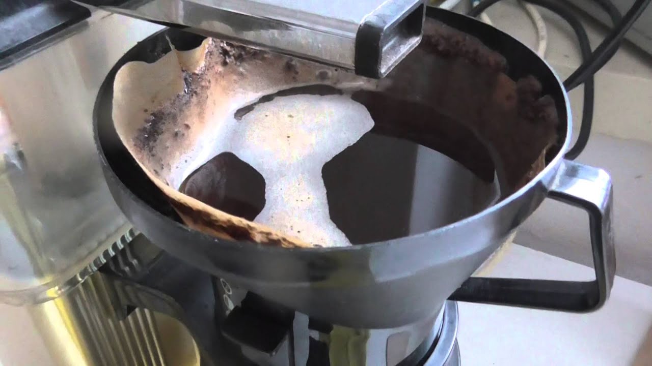 NAISILLE SUUNNATTU KAHVINKEITIN