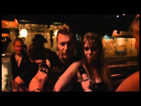 Tauski Peltonen ja Henna Tuominen rakastuneina!