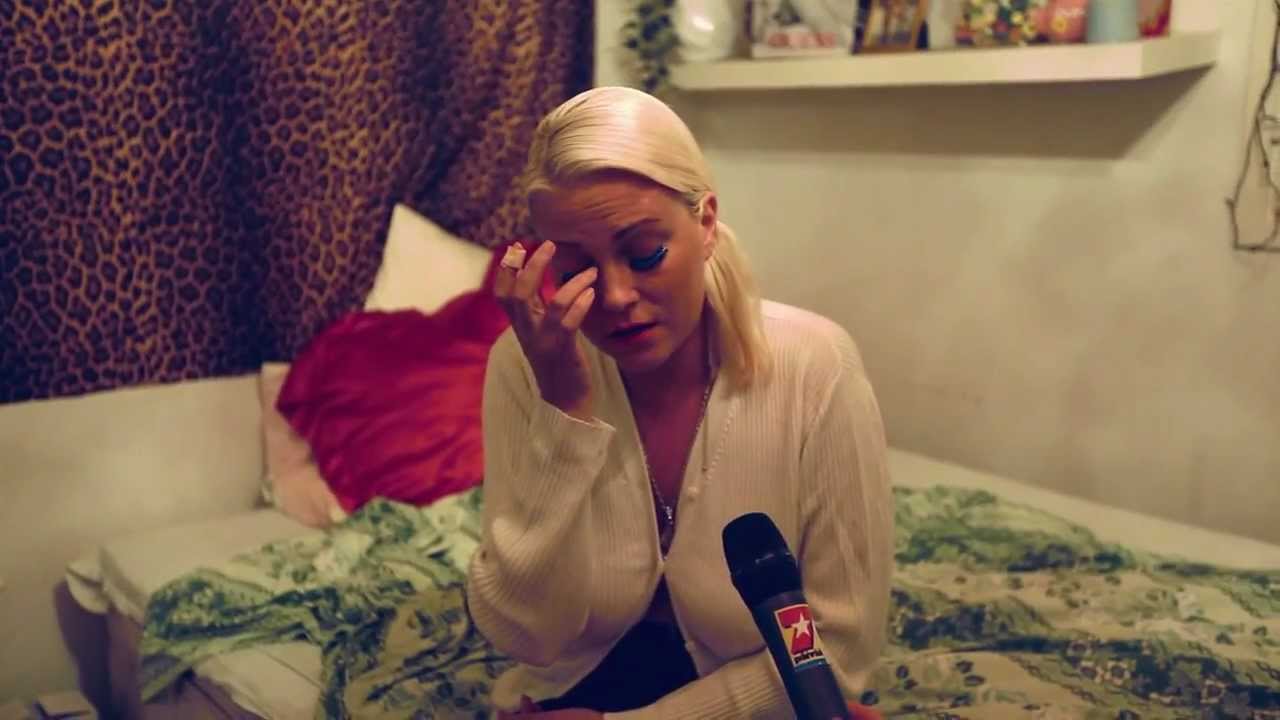 Johanna Tukiainen – rapujuhlat 2012: Julia kommentoi sairauskohtaustaan